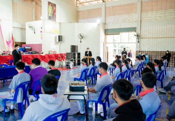 ภาพกิจกรรม  คณะวิทยาศาสตร์และเทคโนโลยี จัดค่ายวิทยาศาสตร์สัญจรโรงเรียนสักงามวิทยา
