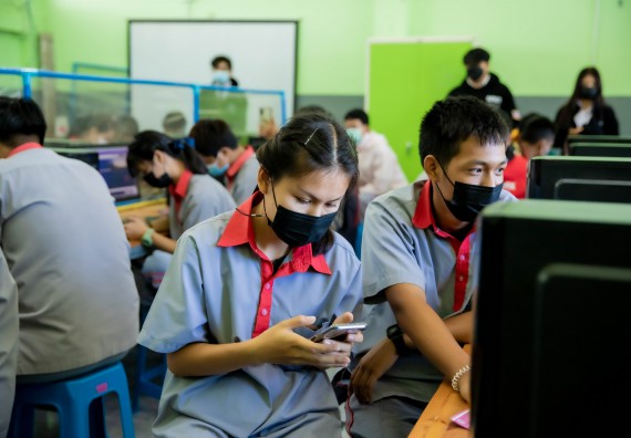 ภาพกิจกรรม  คณะวิทยาศาสตร์และเทคโนโลยี จัดค่ายวิทยาศาสตร์สัญจรโรงเรียนสักงามวิทยา