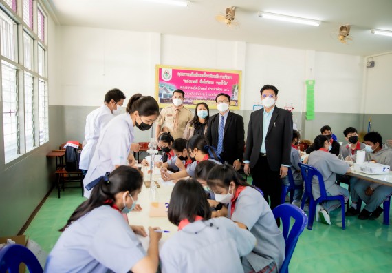 ภาพกิจกรรม  คณะวิทยาศาสตร์และเทคโนโลยี จัดค่ายวิทยาศาสตร์สัญจรโรงเรียนสักงามวิทยา