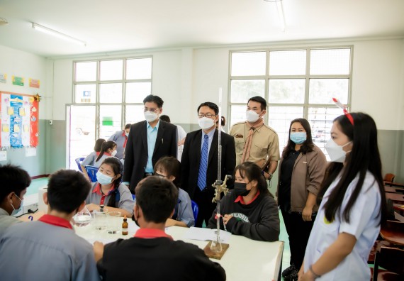 ภาพกิจกรรม  คณะวิทยาศาสตร์และเทคโนโลยี จัดค่ายวิทยาศาสตร์สัญจรโรงเรียนสักงามวิทยา