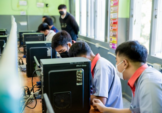 ภาพกิจกรรม  คณะวิทยาศาสตร์และเทคโนโลยี จัดค่ายวิทยาศาสตร์สัญจรโรงเรียนสักงามวิทยา