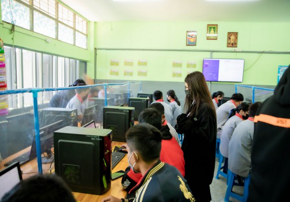 ภาพกิจกรรม  คณะวิทยาศาสตร์และเทคโนโลยี จัดค่ายวิทยาศาสตร์สัญจรโรงเรียนสักงามวิทยา