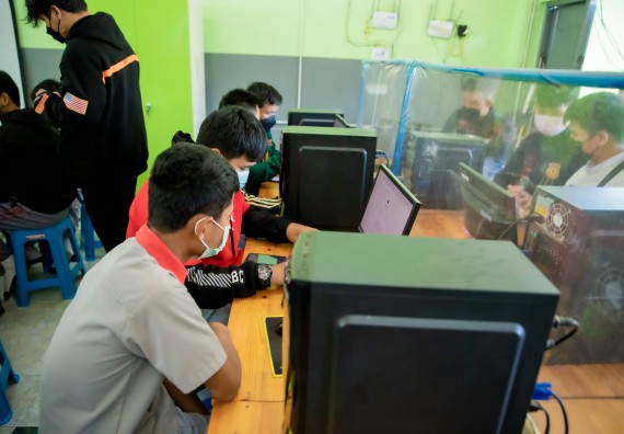 ภาพกิจกรรม  คณะวิทยาศาสตร์และเทคโนโลยี จัดค่ายวิทยาศาสตร์สัญจรโรงเรียนสักงามวิทยา