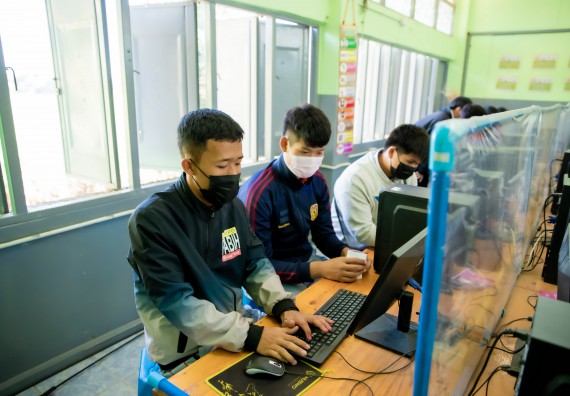 ภาพกิจกรรม  คณะวิทยาศาสตร์และเทคโนโลยี จัดค่ายวิทยาศาสตร์สัญจรโรงเรียนสักงามวิทยา