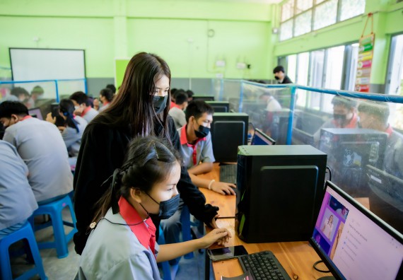 ภาพกิจกรรม  คณะวิทยาศาสตร์และเทคโนโลยี จัดค่ายวิทยาศาสตร์สัญจรโรงเรียนสักงามวิทยา