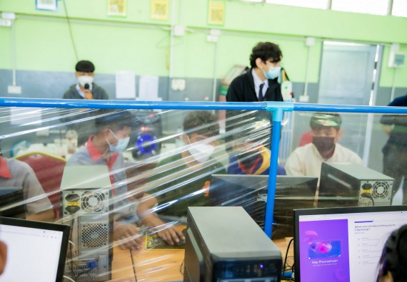 ภาพกิจกรรม  คณะวิทยาศาสตร์และเทคโนโลยี จัดค่ายวิทยาศาสตร์สัญจรโรงเรียนสักงามวิทยา