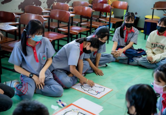 ภาพกิจกรรม  คณะวิทยาศาสตร์และเทคโนโลยี จัดค่ายวิทยาศาสตร์สัญจรโรงเรียนสักงามวิทยา