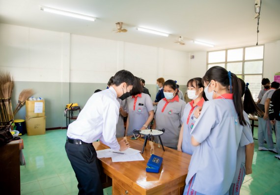 ภาพกิจกรรม  คณะวิทยาศาสตร์และเทคโนโลยี จัดค่ายวิทยาศาสตร์สัญจรโรงเรียนสักงามวิทยา