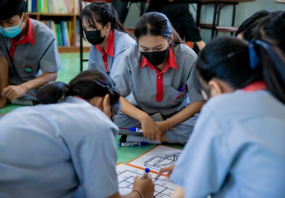 ภาพกิจกรรม  คณะวิทยาศาสตร์และเทคโนโลยี จัดค่ายวิทยาศาสตร์สัญจรโรงเรียนสักงามวิทยา