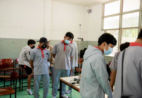 ภาพกิจกรรม  คณะวิทยาศาสตร์และเทคโนโลยี จัดค่ายวิทยาศาสตร์สัญจรโรงเรียนสักงามวิทยา