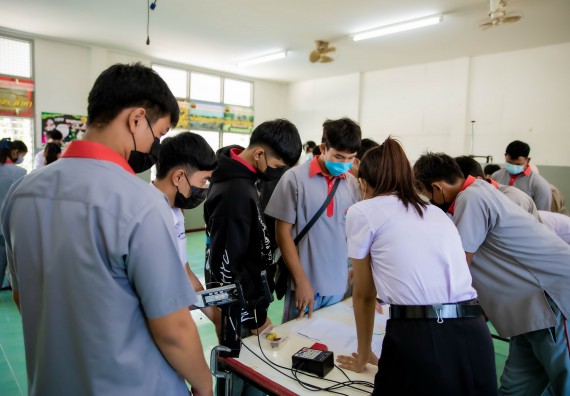 ภาพกิจกรรม  คณะวิทยาศาสตร์และเทคโนโลยี จัดค่ายวิทยาศาสตร์สัญจรโรงเรียนสักงามวิทยา