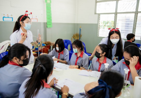 ภาพกิจกรรม  คณะวิทยาศาสตร์และเทคโนโลยี จัดค่ายวิทยาศาสตร์สัญจรโรงเรียนสักงามวิทยา
