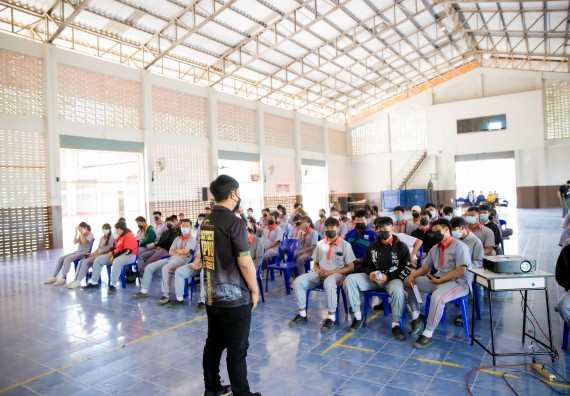 ภาพกิจกรรม  คณะวิทยาศาสตร์และเทคโนโลยี จัดค่ายวิทยาศาสตร์สัญจรโรงเรียนสักงามวิทยา