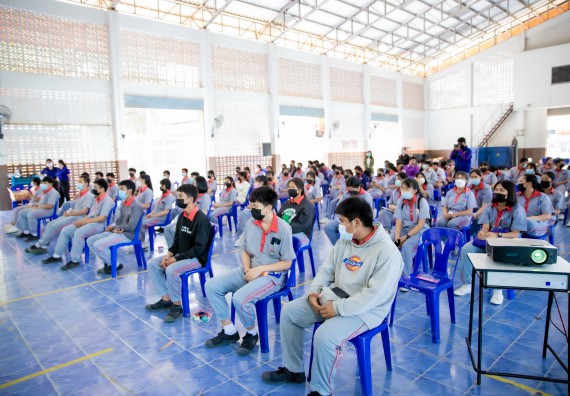 ภาพกิจกรรม  คณะวิทยาศาสตร์และเทคโนโลยี จัดค่ายวิทยาศาสตร์สัญจรโรงเรียนสักงามวิทยา