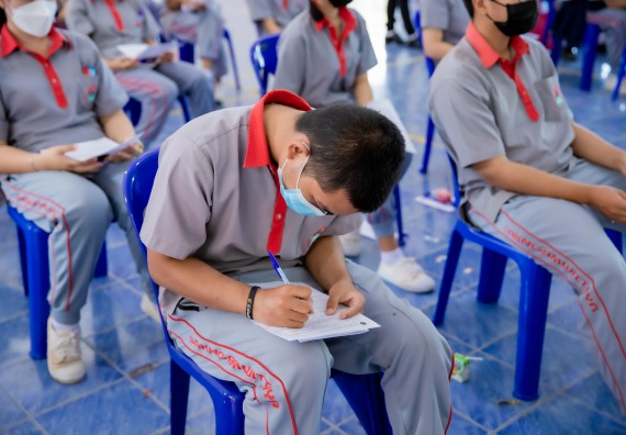 ภาพกิจกรรม  คณะวิทยาศาสตร์และเทคโนโลยี จัดค่ายวิทยาศาสตร์สัญจรโรงเรียนสักงามวิทยา