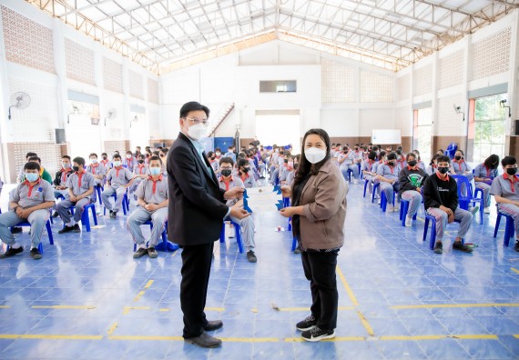 ภาพกิจกรรม  คณะวิทยาศาสตร์และเทคโนโลยี จัดค่ายวิทยาศาสตร์สัญจรโรงเรียนสักงามวิทยา