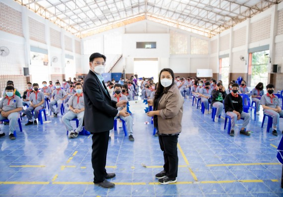 ภาพกิจกรรม  คณะวิทยาศาสตร์และเทคโนโลยี จัดค่ายวิทยาศาสตร์สัญจรโรงเรียนสักงามวิทยา
