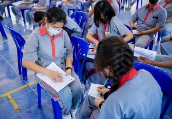 ภาพกิจกรรม  คณะวิทยาศาสตร์และเทคโนโลยี จัดค่ายวิทยาศาสตร์สัญจรโรงเรียนสักงามวิทยา