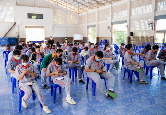 ภาพกิจกรรม  คณะวิทยาศาสตร์และเทคโนโลยี จัดค่ายวิทยาศาสตร์สัญจรโรงเรียนสักงามวิทยา