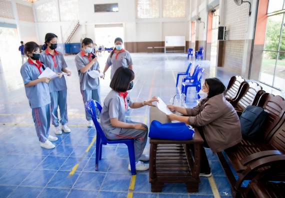 ภาพกิจกรรม  คณะวิทยาศาสตร์และเทคโนโลยี จัดค่ายวิทยาศาสตร์สัญจรโรงเรียนสักงามวิทยา