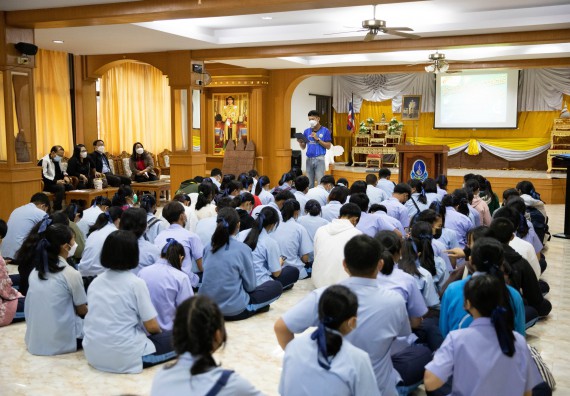 ภาพกิจกรรม  คณะวิทยาศาสตร์และเทคโนโลยี จัดค่ายวิทยาศาสตร์สัญจรโรงเรียนมัธยมพัชรกิติยาภา 2 กำแพงเพชร