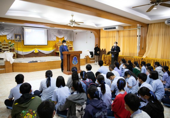 ภาพกิจกรรม  คณะวิทยาศาสตร์และเทคโนโลยี จัดค่ายวิทยาศาสตร์สัญจรโรงเรียนมัธยมพัชรกิติยาภา 2 กำแพงเพชร