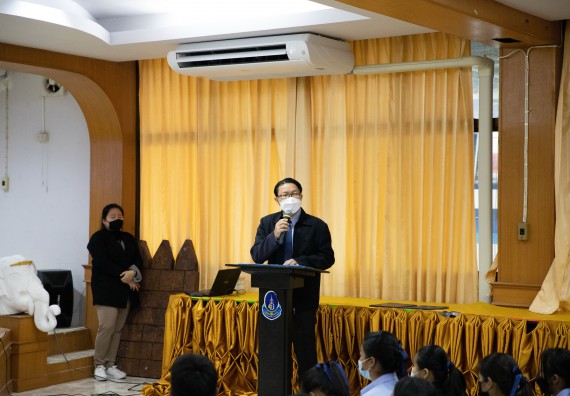 ภาพกิจกรรม  คณะวิทยาศาสตร์และเทคโนโลยี จัดค่ายวิทยาศาสตร์สัญจรโรงเรียนมัธยมพัชรกิติยาภา 2 กำแพงเพชร