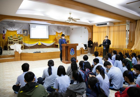 ภาพกิจกรรม  คณะวิทยาศาสตร์และเทคโนโลยี จัดค่ายวิทยาศาสตร์สัญจรโรงเรียนมัธยมพัชรกิติยาภา 2 กำแพงเพชร