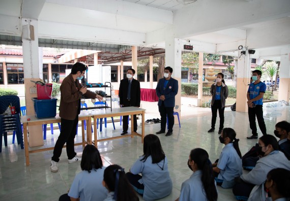 ภาพกิจกรรม  คณะวิทยาศาสตร์และเทคโนโลยี จัดค่ายวิทยาศาสตร์สัญจรโรงเรียนมัธยมพัชรกิติยาภา 2 กำแพงเพชร