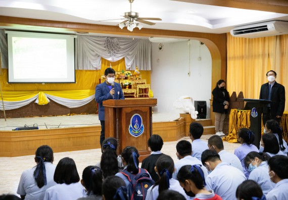 ภาพกิจกรรม  คณะวิทยาศาสตร์และเทคโนโลยี จัดค่ายวิทยาศาสตร์สัญจรโรงเรียนมัธยมพัชรกิติยาภา 2 กำแพงเพชร
