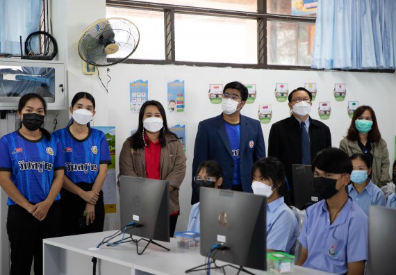 ภาพกิจกรรม  คณะวิทยาศาสตร์และเทคโนโลยี จัดค่ายวิทยาศาสตร์สัญจรโรงเรียนมัธยมพัชรกิติยาภา 2 กำแพงเพชร