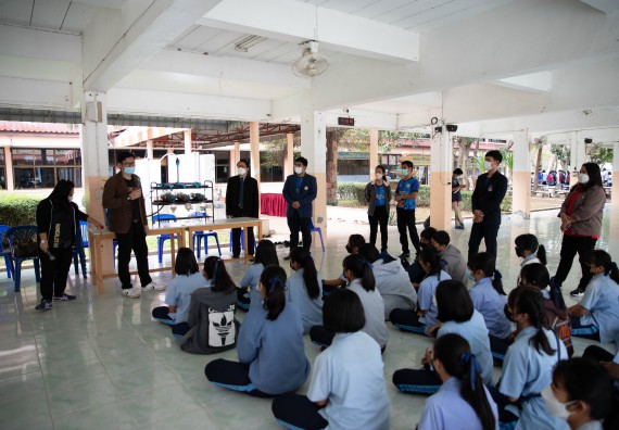 ภาพกิจกรรม  คณะวิทยาศาสตร์และเทคโนโลยี จัดค่ายวิทยาศาสตร์สัญจรโรงเรียนมัธยมพัชรกิติยาภา 2 กำแพงเพชร