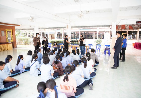 ภาพกิจกรรม  คณะวิทยาศาสตร์และเทคโนโลยี จัดค่ายวิทยาศาสตร์สัญจรโรงเรียนมัธยมพัชรกิติยาภา 2 กำแพงเพชร