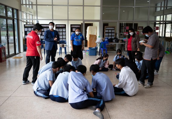 ภาพกิจกรรม  คณะวิทยาศาสตร์และเทคโนโลยี จัดค่ายวิทยาศาสตร์สัญจรโรงเรียนมัธยมพัชรกิติยาภา 2 กำแพงเพชร