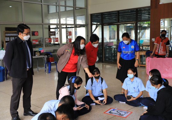 ภาพกิจกรรม  คณะวิทยาศาสตร์และเทคโนโลยี จัดค่ายวิทยาศาสตร์สัญจรโรงเรียนมัธยมพัชรกิติยาภา 2 กำแพงเพชร