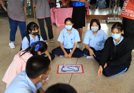 ภาพกิจกรรม  คณะวิทยาศาสตร์และเทคโนโลยี จัดค่ายวิทยาศาสตร์สัญจรโรงเรียนมัธยมพัชรกิติยาภา 2 กำแพงเพชร