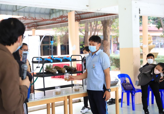 ภาพกิจกรรม  คณะวิทยาศาสตร์และเทคโนโลยี จัดค่ายวิทยาศาสตร์สัญจรโรงเรียนมัธยมพัชรกิติยาภา 2 กำแพงเพชร