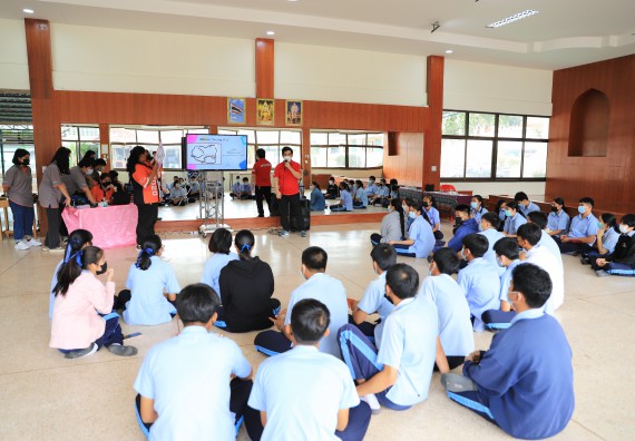 ภาพกิจกรรม  คณะวิทยาศาสตร์และเทคโนโลยี จัดค่ายวิทยาศาสตร์สัญจรโรงเรียนมัธยมพัชรกิติยาภา 2 กำแพงเพชร