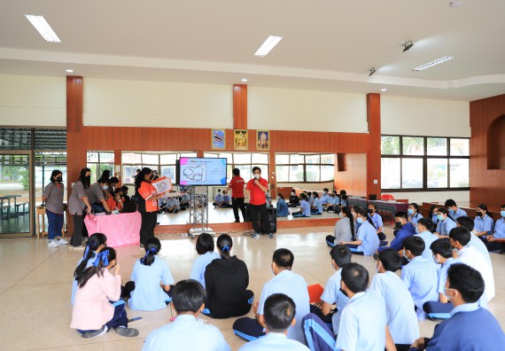 ภาพกิจกรรม  คณะวิทยาศาสตร์และเทคโนโลยี จัดค่ายวิทยาศาสตร์สัญจรโรงเรียนมัธยมพัชรกิติยาภา 2 กำแพงเพชร