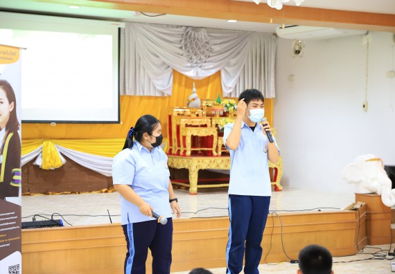 ภาพกิจกรรม  คณะวิทยาศาสตร์และเทคโนโลยี จัดค่ายวิทยาศาสตร์สัญจรโรงเรียนมัธยมพัชรกิติยาภา 2 กำแพงเพชร