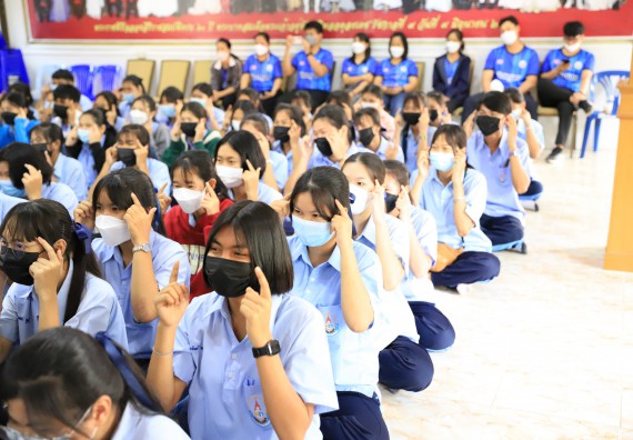 ภาพกิจกรรม  คณะวิทยาศาสตร์และเทคโนโลยี จัดค่ายวิทยาศาสตร์สัญจรโรงเรียนมัธยมพัชรกิติยาภา 2 กำแพงเพชร