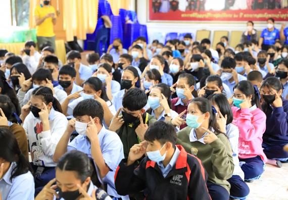 ภาพกิจกรรม  คณะวิทยาศาสตร์และเทคโนโลยี จัดค่ายวิทยาศาสตร์สัญจรโรงเรียนมัธยมพัชรกิติยาภา 2 กำแพงเพชร