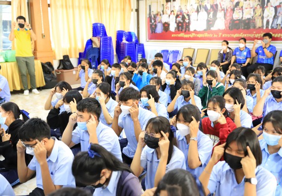 ภาพกิจกรรม  คณะวิทยาศาสตร์และเทคโนโลยี จัดค่ายวิทยาศาสตร์สัญจรโรงเรียนมัธยมพัชรกิติยาภา 2 กำแพงเพชร