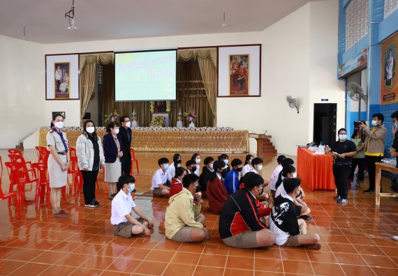 ภาพกิจกรรม  คณะวิทยาศาสตร์และเทคโนโลยี จัดค่ายวิทยาศาสตร์สัญจรโรงเรียนโกสัมพีวิทยา