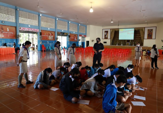 ภาพกิจกรรม  คณะวิทยาศาสตร์และเทคโนโลยี จัดค่ายวิทยาศาสตร์สัญจรโรงเรียนโกสัมพีวิทยา