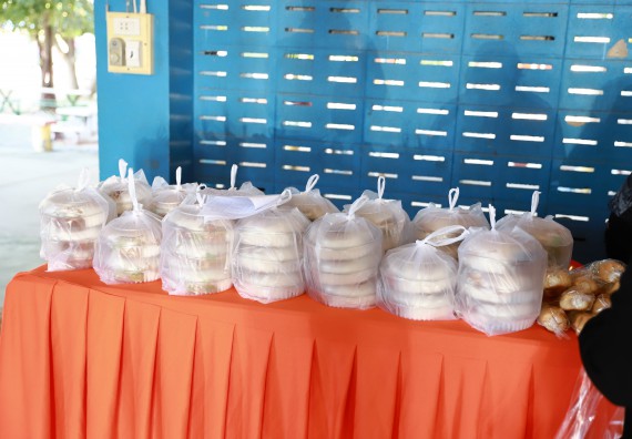 ภาพกิจกรรม  คณะวิทยาศาสตร์และเทคโนโลยี จัดค่ายวิทยาศาสตร์สัญจรโรงเรียนโกสัมพีวิทยา