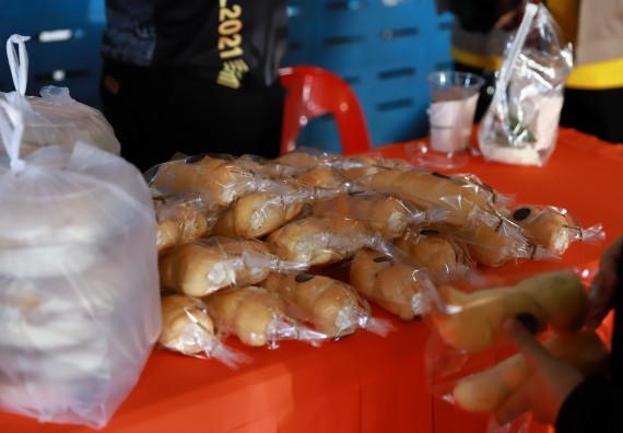 ภาพกิจกรรม  คณะวิทยาศาสตร์และเทคโนโลยี จัดค่ายวิทยาศาสตร์สัญจรโรงเรียนโกสัมพีวิทยา