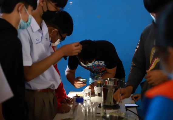 ภาพกิจกรรม  คณะวิทยาศาสตร์และเทคโนโลยี จัดค่ายวิทยาศาสตร์สัญจรโรงเรียนโกสัมพีวิทยา