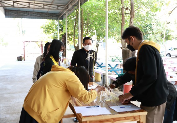 ภาพกิจกรรม  คณะวิทยาศาสตร์และเทคโนโลยี จัดค่ายวิทยาศาสตร์สัญจรโรงเรียนโกสัมพีวิทยา