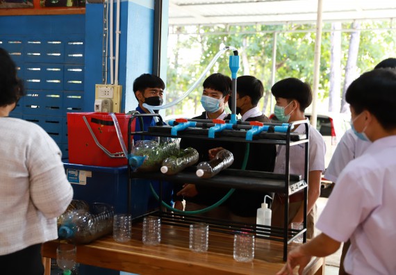 ภาพกิจกรรม  คณะวิทยาศาสตร์และเทคโนโลยี จัดค่ายวิทยาศาสตร์สัญจรโรงเรียนโกสัมพีวิทยา